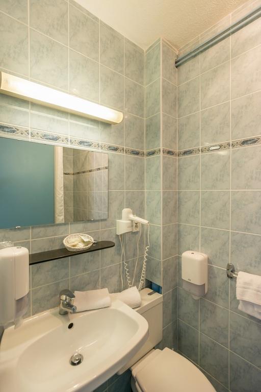 Hotellerie De La Cascade Saint-Genis-les-Ollières Dış mekan fotoğraf