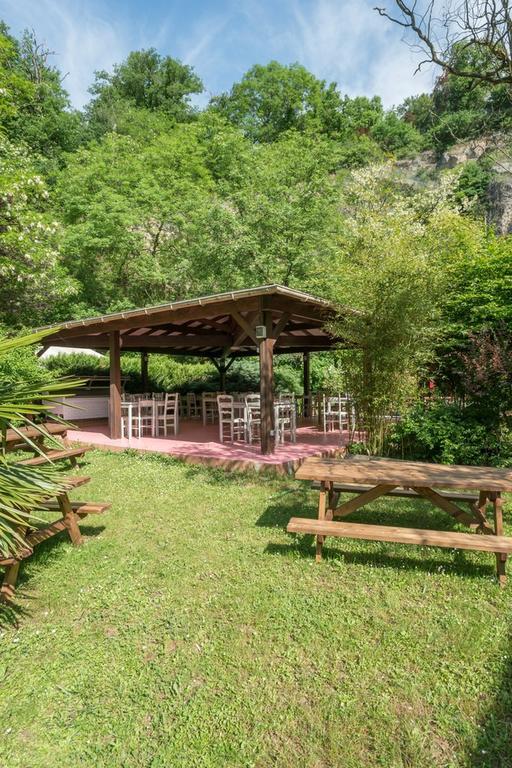 Hotellerie De La Cascade Saint-Genis-les-Ollières Dış mekan fotoğraf