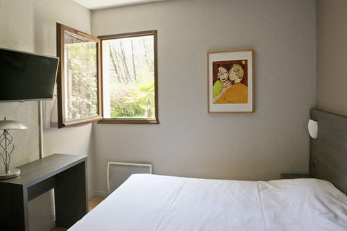 Hotellerie De La Cascade Saint-Genis-les-Ollières Dış mekan fotoğraf